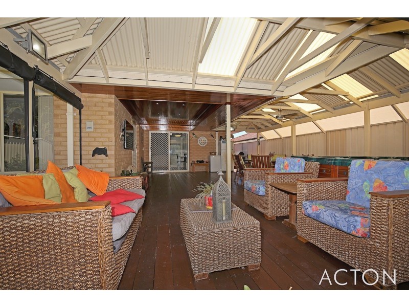 46 Paradise Circuit, Halls Head WA 6210