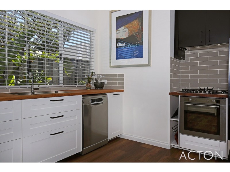 40B Leslie Street, Dudley Park WA 6210