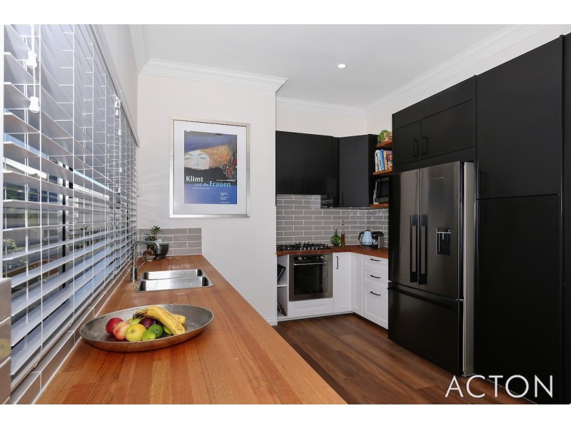 40B Leslie Street, Dudley Park WA 6210