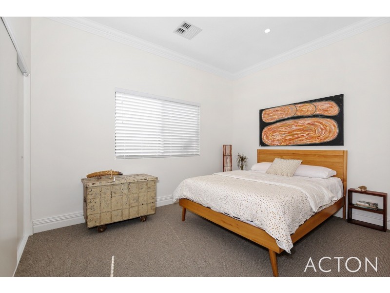 40B Leslie Street, Dudley Park WA 6210