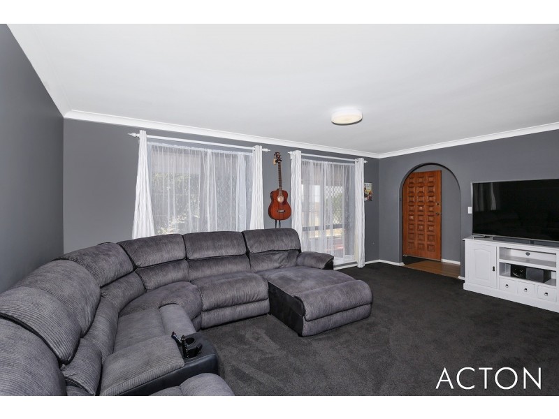 31 Hungerford Avenue, Halls Head WA 6210