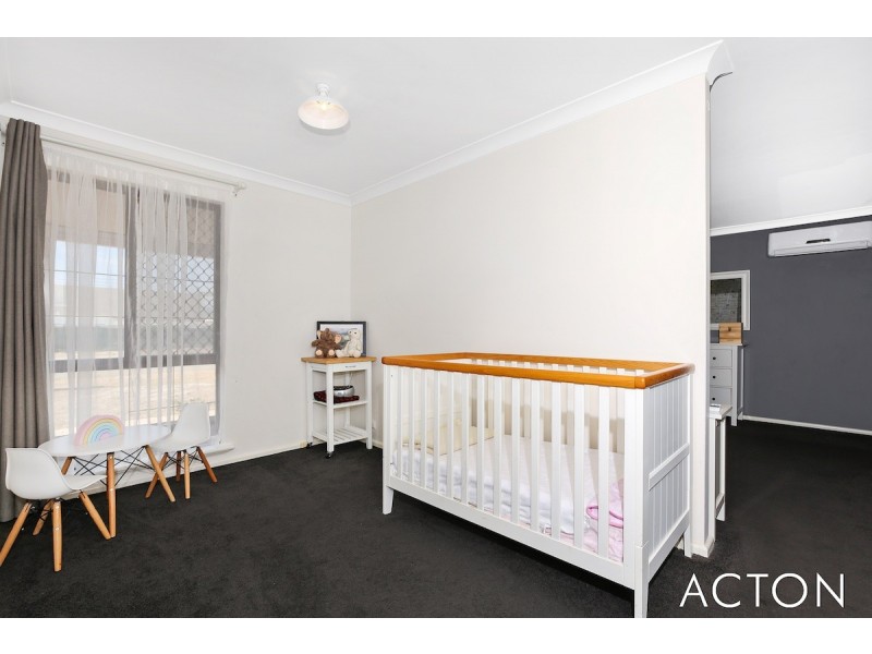 31 Hungerford Avenue, Halls Head WA 6210