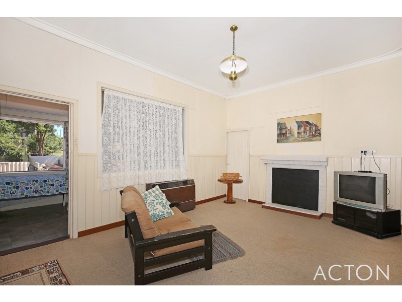 3 Hill Street, Halls Head WA 6210