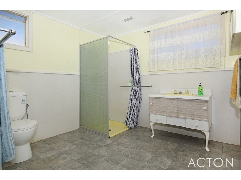 3 Hill Street, Halls Head WA 6210