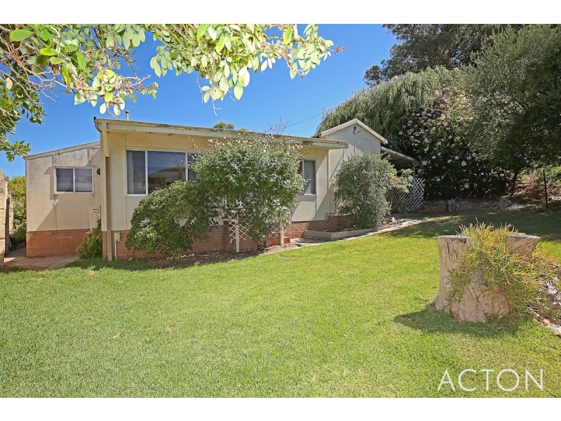 3 Hill Street, Halls Head WA 6210