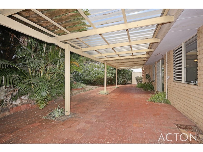 11b Malabor Mews, Halls Head WA 6210