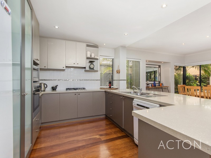 3 Harbour Retreat, Erskine WA 6210