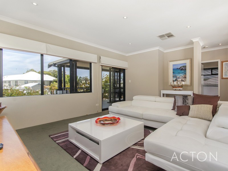 3 Harbour Retreat, Erskine WA 6210