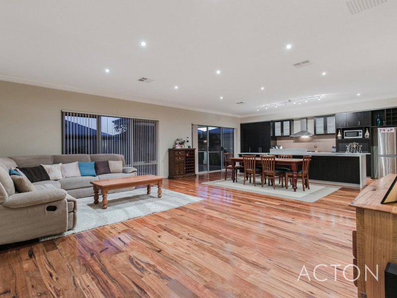 15 Warrior Blvd, Pinjarra WA 6208