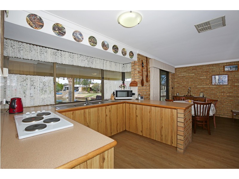 6 Tanderra Place, South Yunderup WA 6208