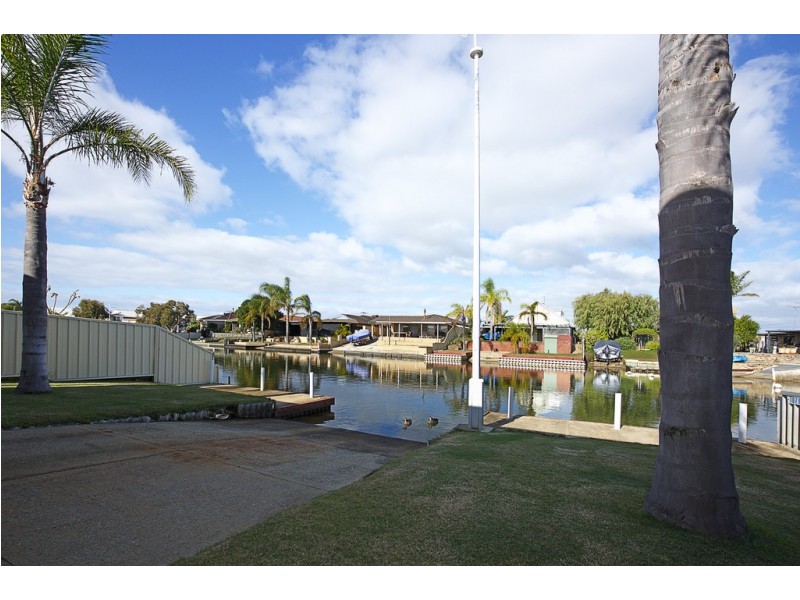 6 Tanderra Place, South Yunderup WA 6208