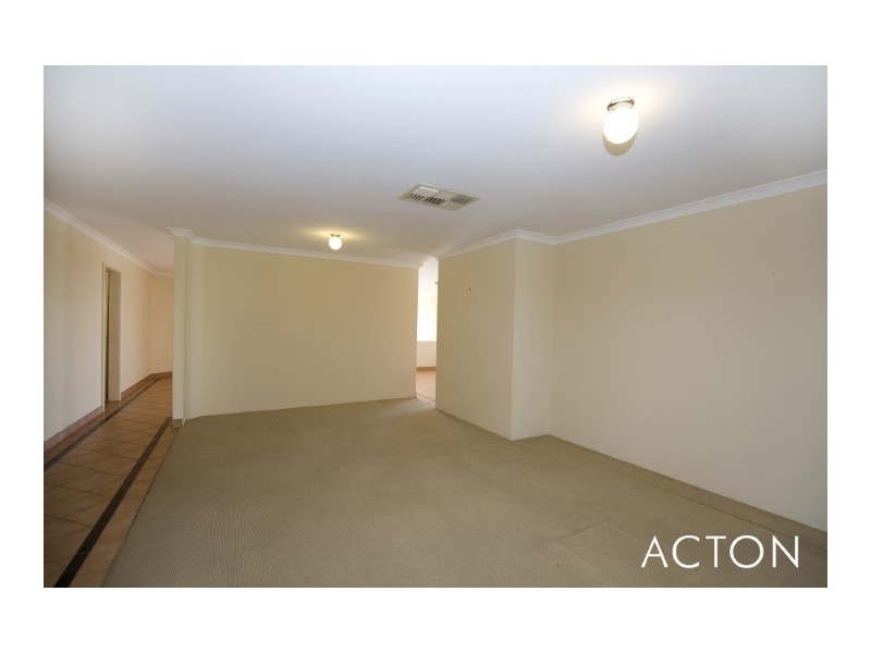 8 The Ridge, Halls Head WA 6210