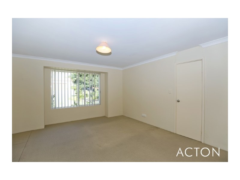 8 The Ridge, Halls Head WA 6210