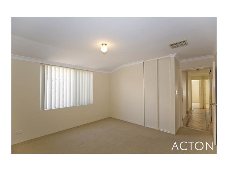 8 The Ridge, Halls Head WA 6210