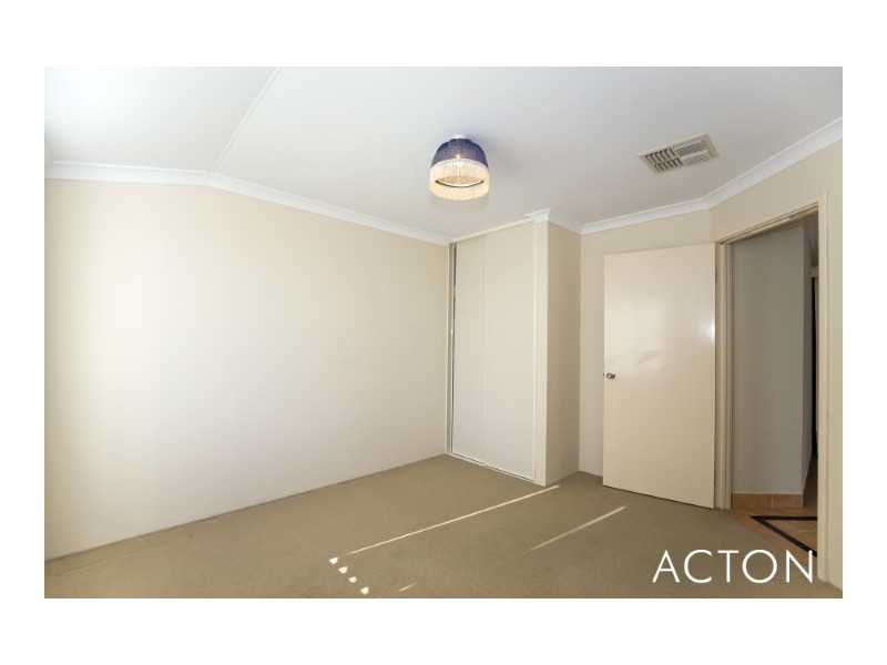 8 The Ridge, Halls Head WA 6210