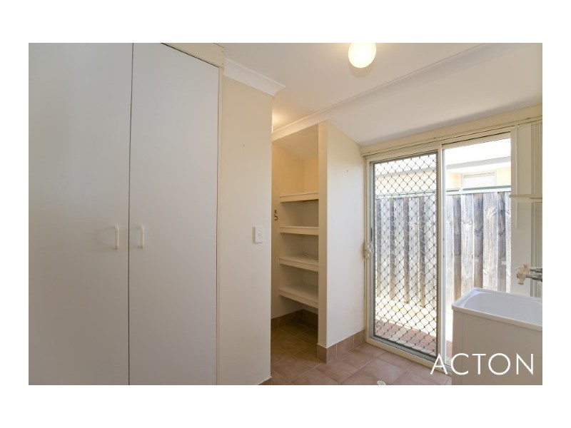 8 The Ridge, Halls Head WA 6210