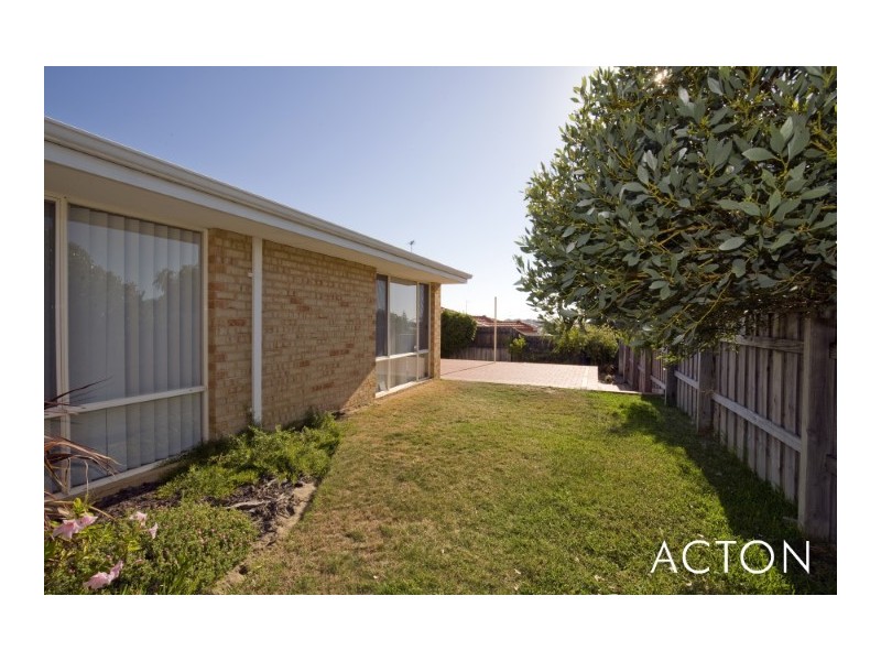 8 The Ridge, Halls Head WA 6210
