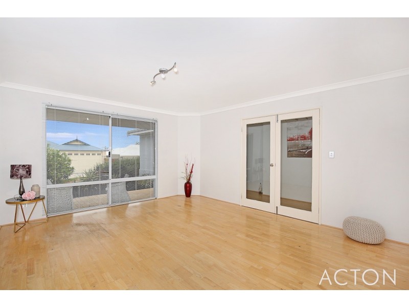 3 Cordia Way, Halls Head WA 6210