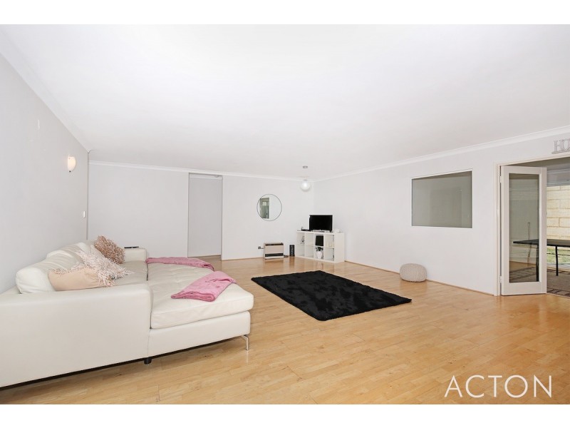 3 Cordia Way, Halls Head WA 6210