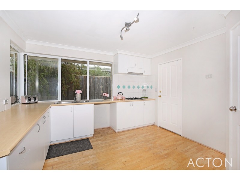 3 Cordia Way, Halls Head WA 6210