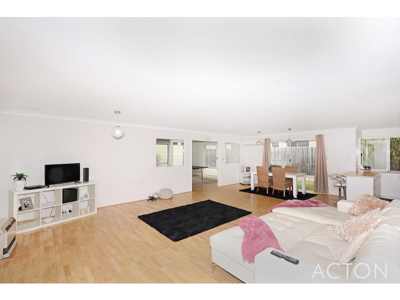 3 Cordia Way, Halls Head WA 6210