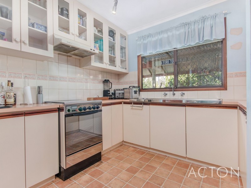 9 Wendowie Place, Serpentine WA 6125