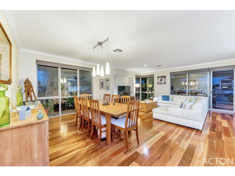 31 Erins Isle, Dudley Park WA 6210