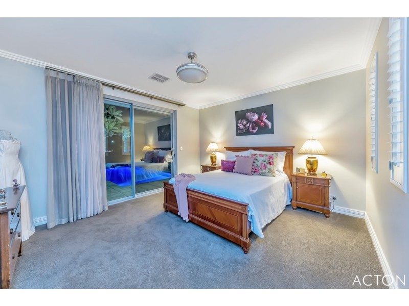 31 Erins Isle, Dudley Park WA 6210