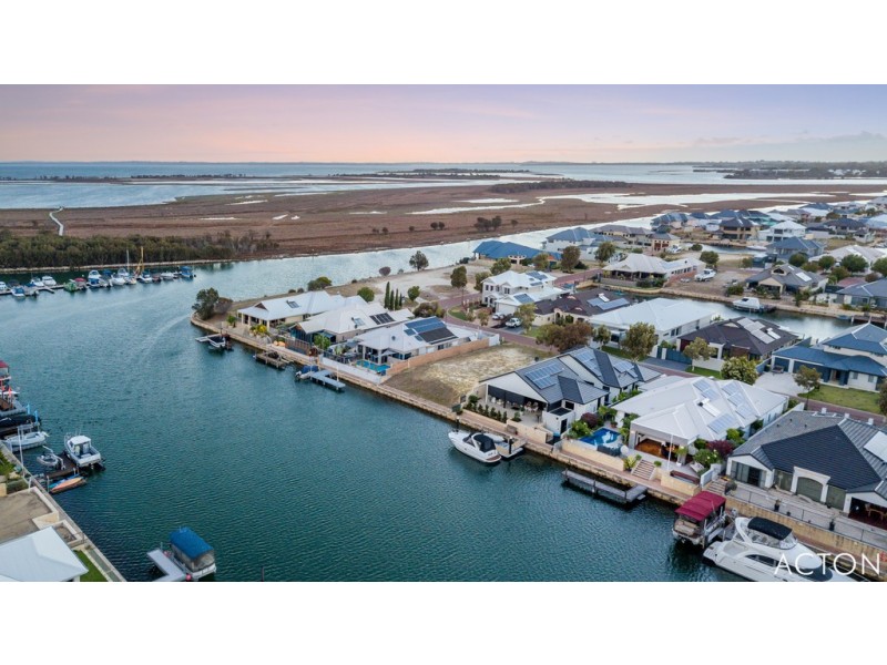 31 Erins Isle, Dudley Park WA 6210