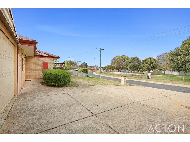 27 Kookaburra Drive, Greenfields WA 6210