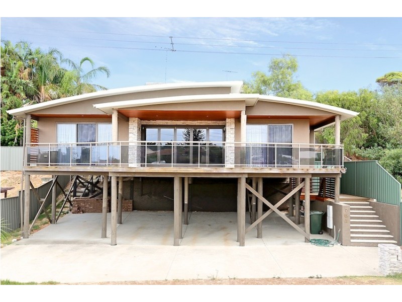 76A Janis Street, Halls Head WA 6210