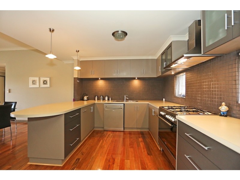76A Janis Street, Halls Head WA 6210