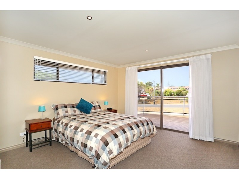 76A Janis Street, Halls Head WA 6210