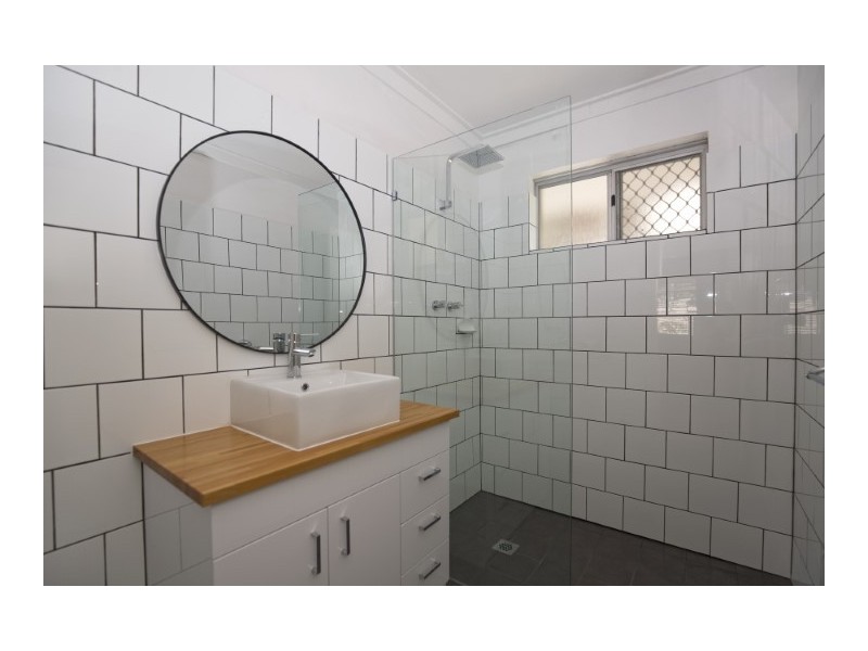 21 Thomson Street, Mandurah WA 6210