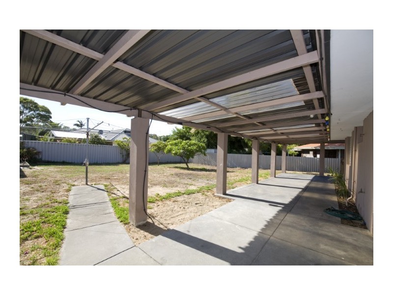 21 Thomson Street, Mandurah WA 6210