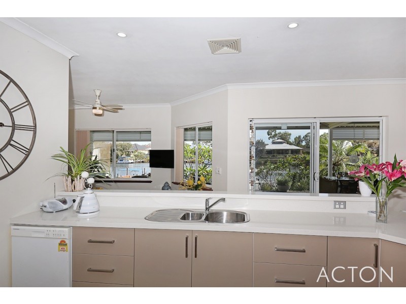 69 Heron Place, South Yunderup WA 6208