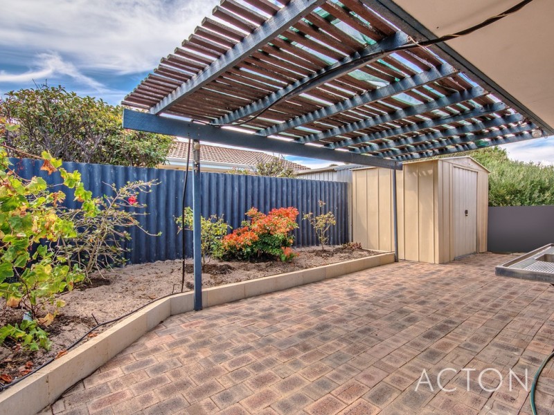 1/24 Mippi Road, Halls Head WA 6210