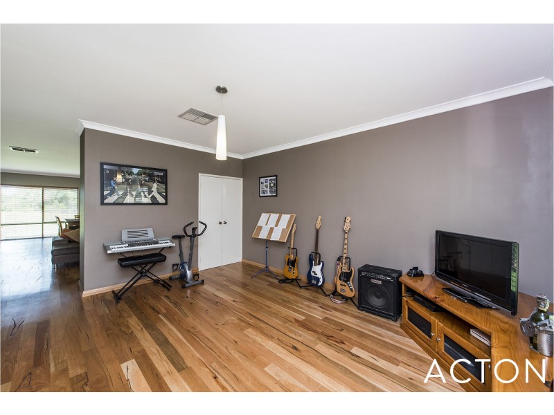 64 Rangeview Loop, Serpentine WA 6125