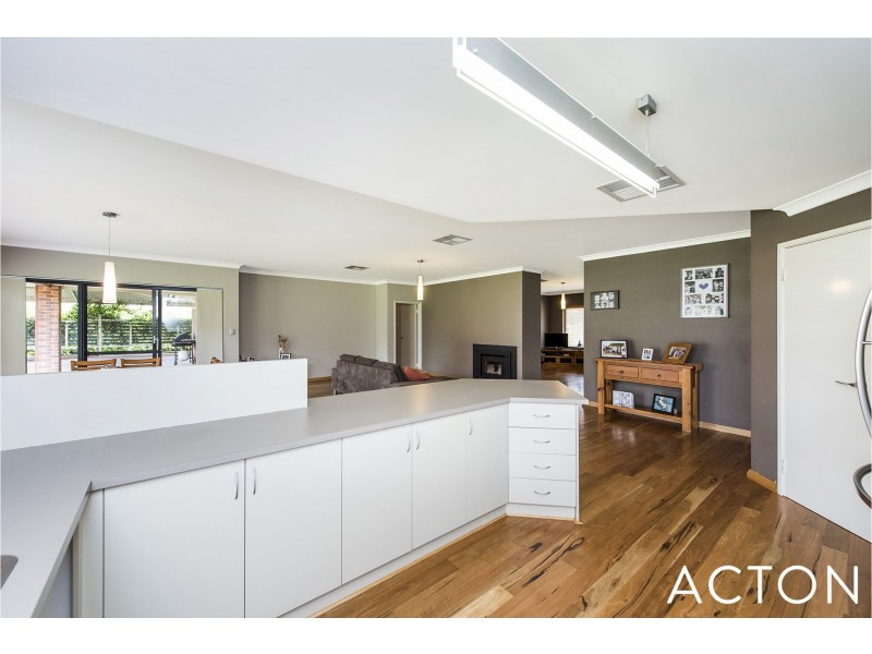 64 Rangeview Loop, Serpentine WA 6125