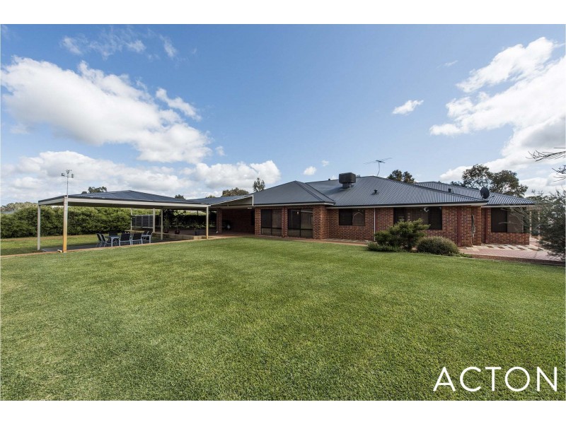 64 Rangeview Loop, Serpentine WA 6125