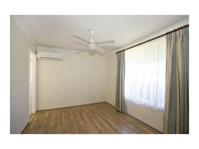 2 Sunderland Close, Greenfields WA 6210