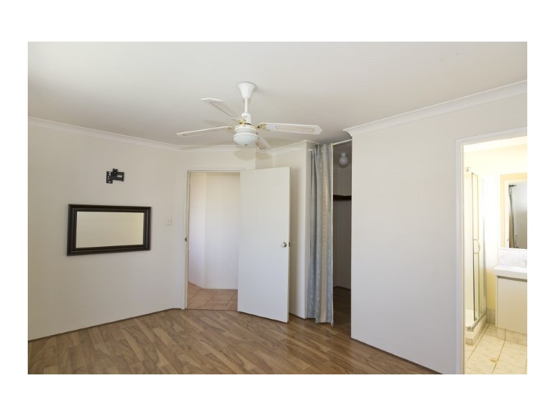 2 Sunderland Close, Greenfields WA 6210