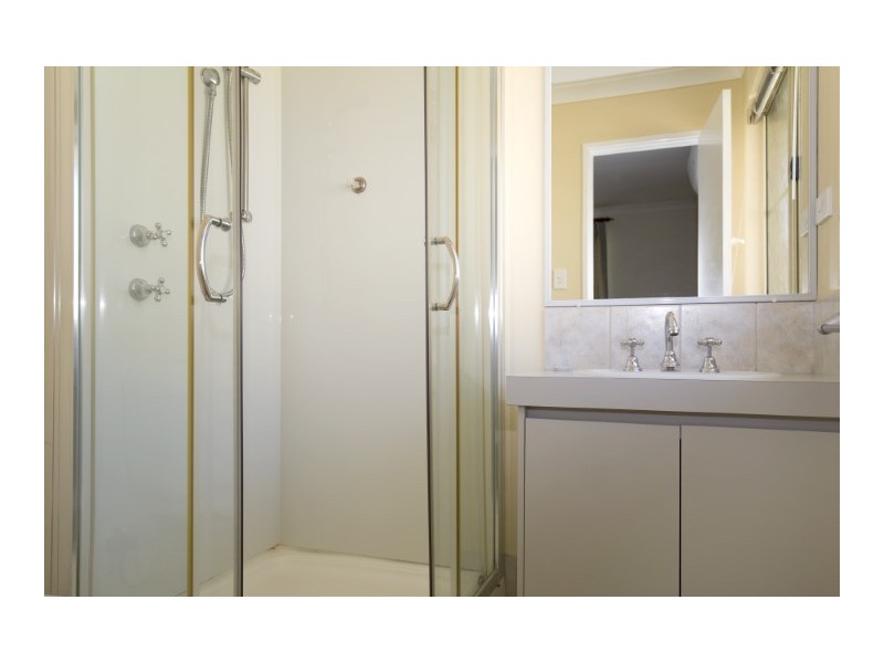 2 Sunderland Close, Greenfields WA 6210