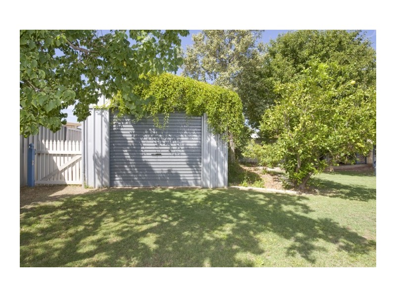 2 Sunderland Close, Greenfields WA 6210