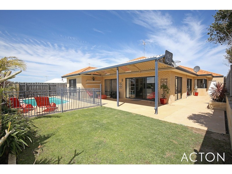 58 Quandong Parkway, Halls Head WA 6210