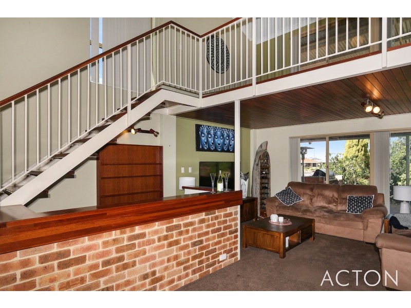 4 Oomoo Place, South Yunderup WA 6208