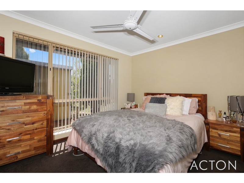 4 Oomoo Place, South Yunderup WA 6208