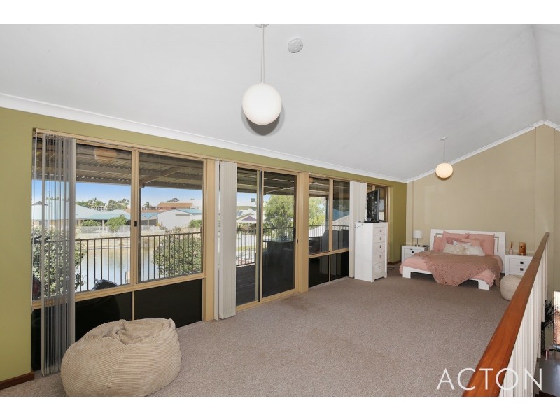 4 Oomoo Place, South Yunderup WA 6208