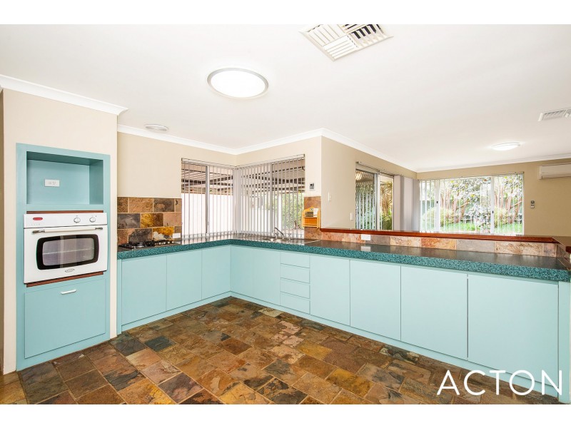 8 Kingfisher Drive, North Yunderup WA 6208