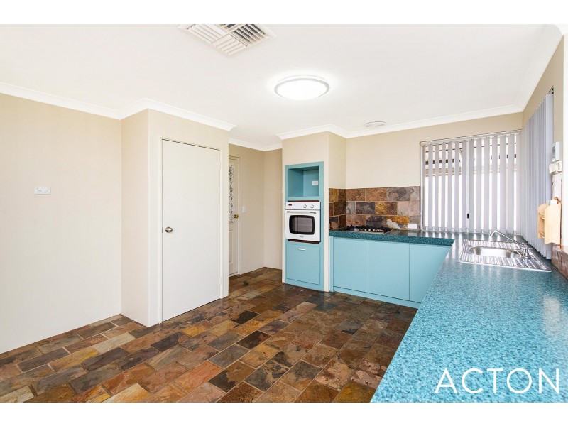 8 Kingfisher Drive, North Yunderup WA 6208